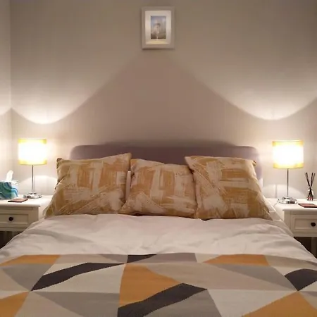 3 Bedroom Townhouse, Free Parking Сasa de vacaciones York