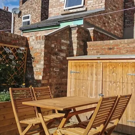 3 Bedroom Townhouse, Free Parking Holiday home York