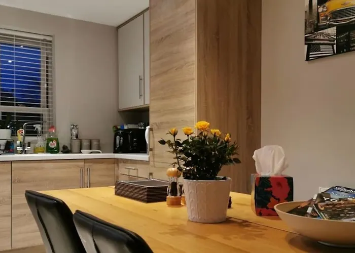 Сasa de vacaciones 3 Bedroom Townhouse, Free Parking