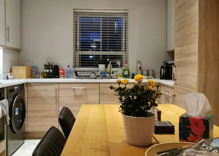 Сasa de vacaciones 3 Bedroom Townhouse, Free Parking