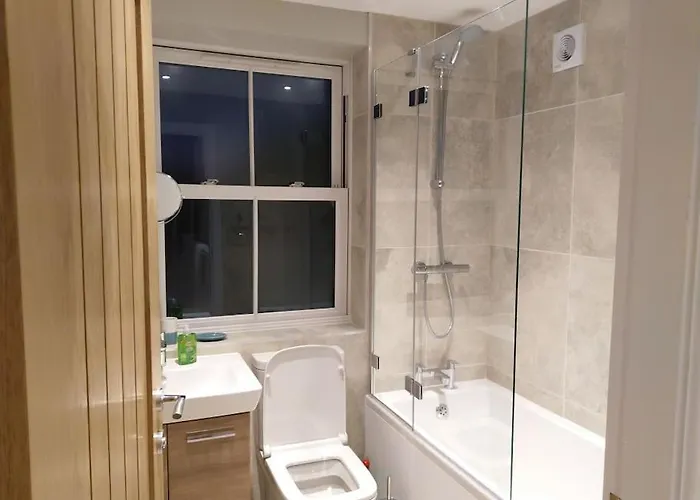 Сasa de vacaciones 3 Bedroom Townhouse, Free Parking *